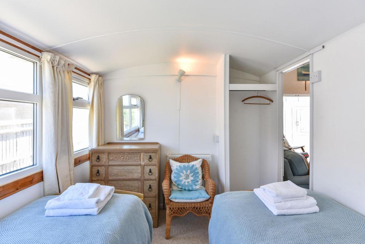 Seasidings, Pagham Villa Buitenkant foto