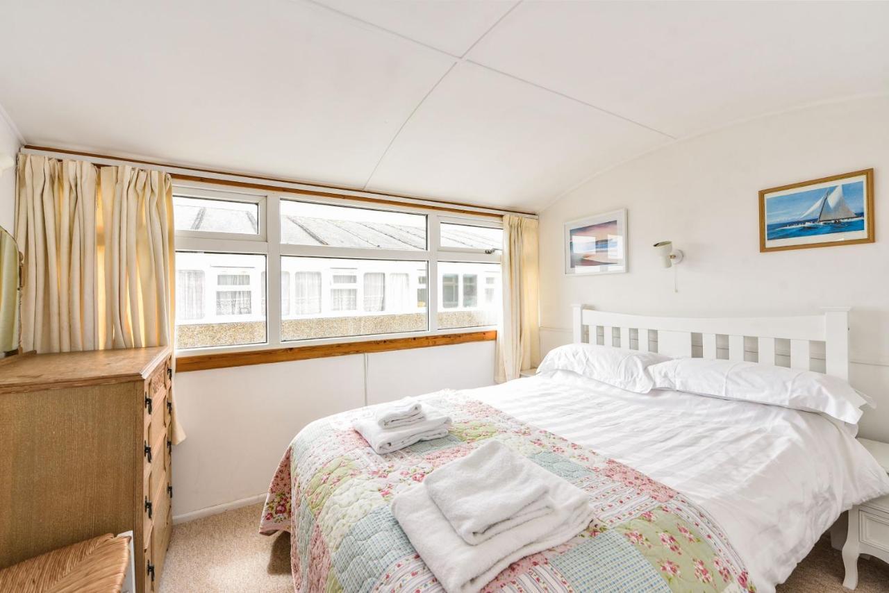 Seasidings, Pagham Villa Buitenkant foto